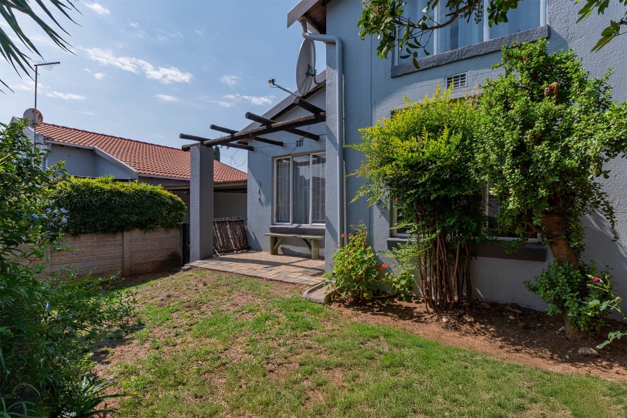 2 Bedroom Property for Sale in Eden Glen Gauteng