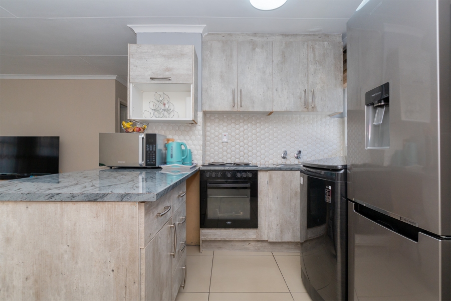 2 Bedroom Property for Sale in Ravenswood Gauteng