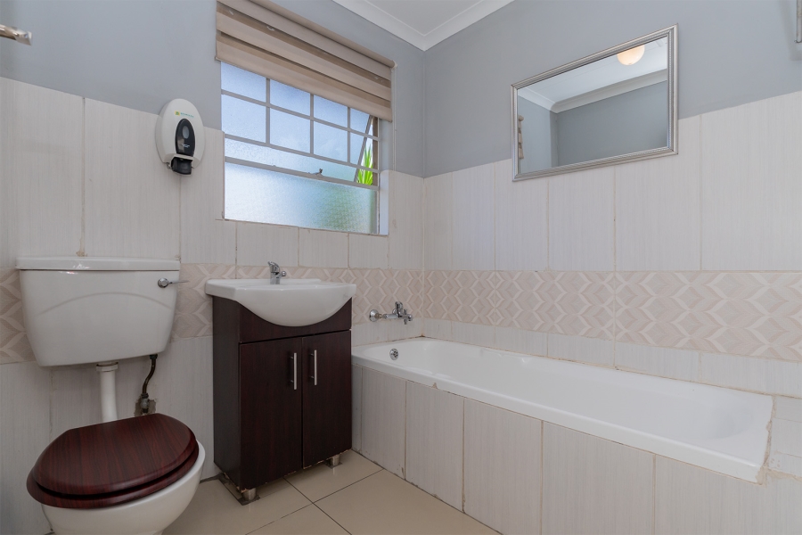 2 Bedroom Property for Sale in Ravenswood Gauteng