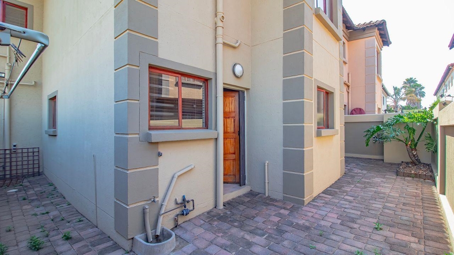 3 Bedroom Property for Sale in Sonneveld Gauteng