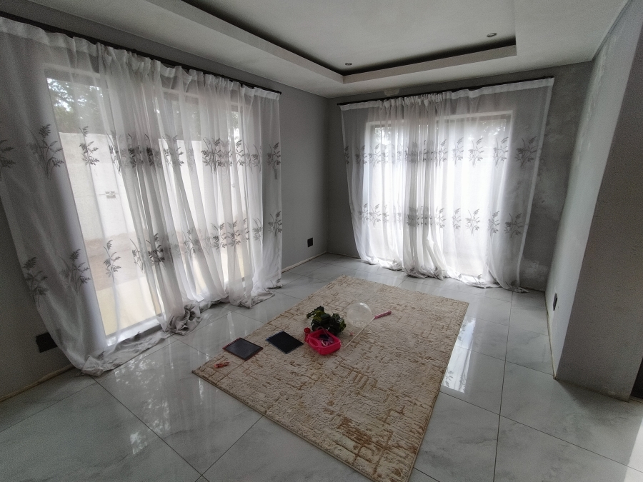 4 Bedroom Property for Sale in The Orchards Gauteng