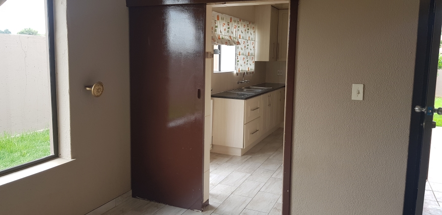 To Let 3 Bedroom Property for Rent in Mayberry Park Gauteng