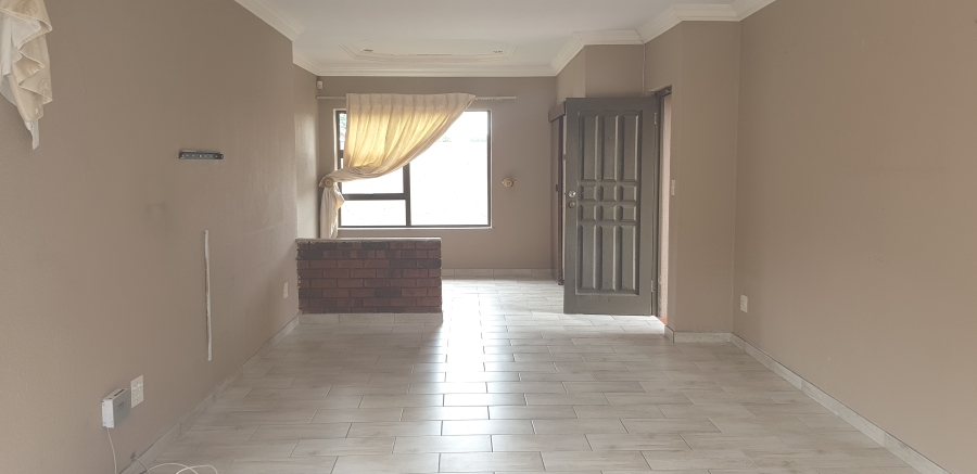 To Let 3 Bedroom Property for Rent in Mayberry Park Gauteng