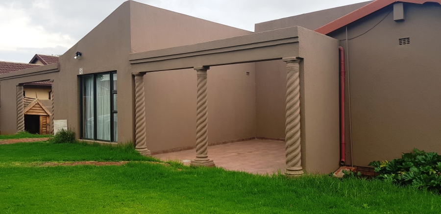 To Let 3 Bedroom Property for Rent in Mayberry Park Gauteng