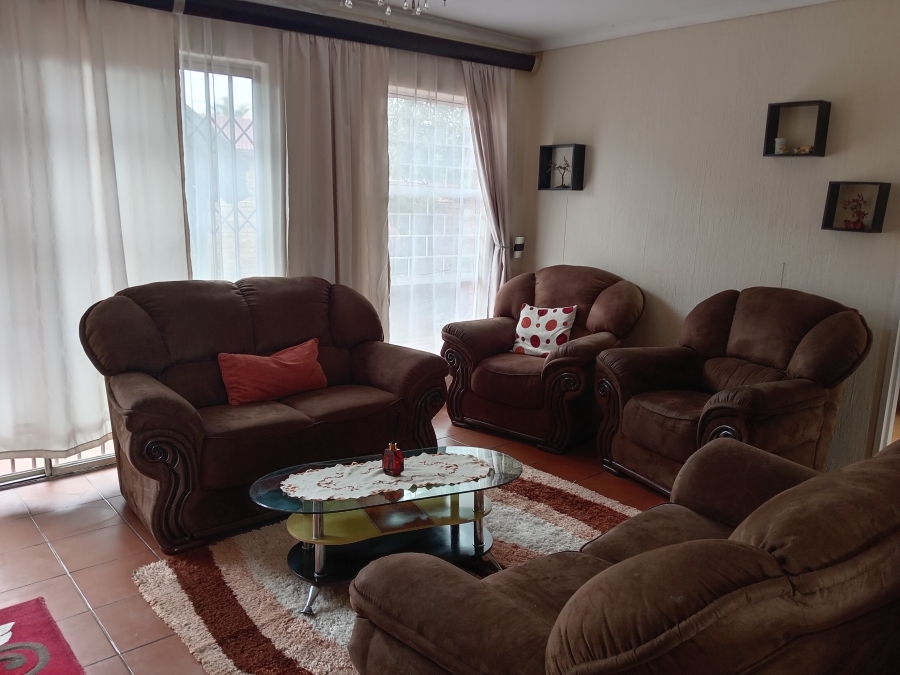 To Let 2 Bedroom Property for Rent in Kibler Park Gauteng