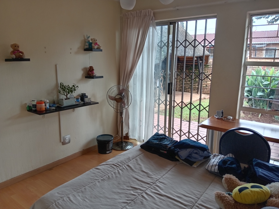 To Let 2 Bedroom Property for Rent in Kibler Park Gauteng