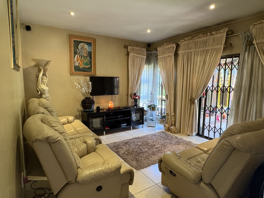 3 Bedroom Property for Sale in Mulbarton Gauteng