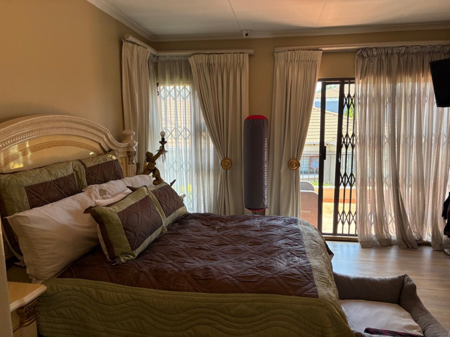 3 Bedroom Property for Sale in Mulbarton Gauteng