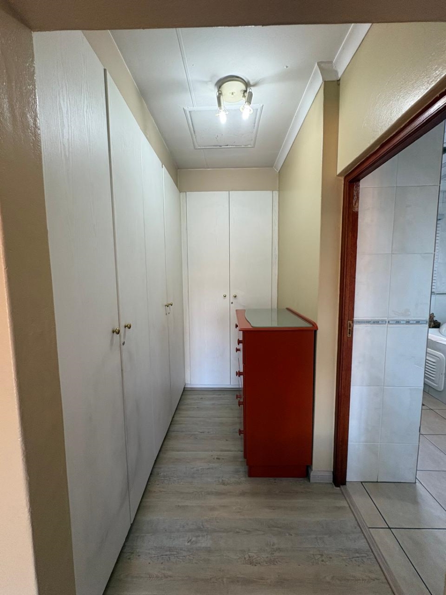 3 Bedroom Property for Sale in Mulbarton Gauteng