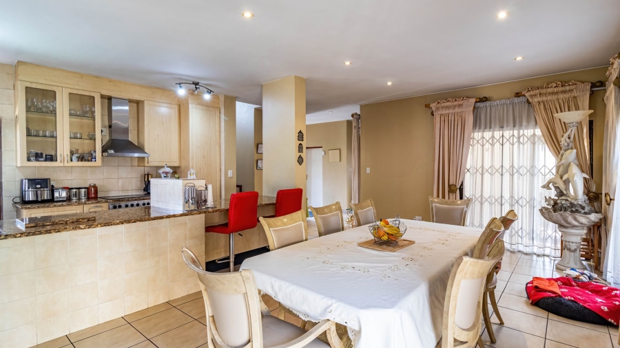 3 Bedroom Property for Sale in Mulbarton Gauteng