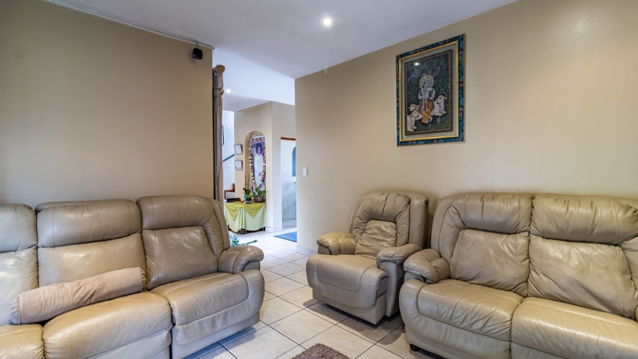 3 Bedroom Property for Sale in Mulbarton Gauteng