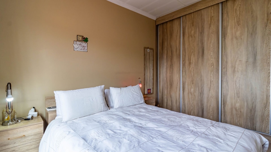 3 Bedroom Property for Sale in Mulbarton Gauteng