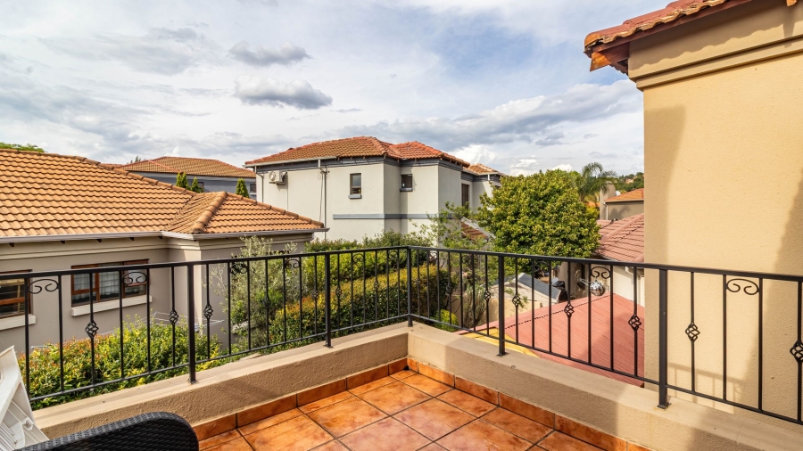 3 Bedroom Property for Sale in Mulbarton Gauteng