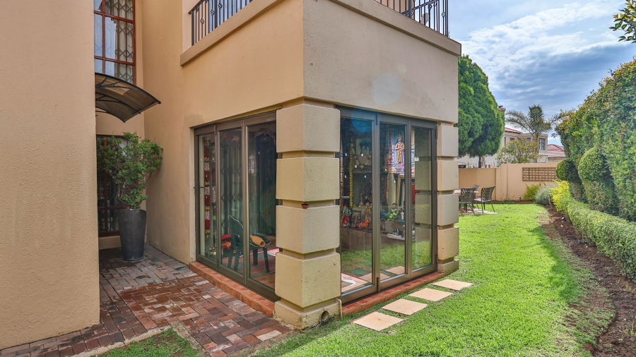 3 Bedroom Property for Sale in Mulbarton Gauteng