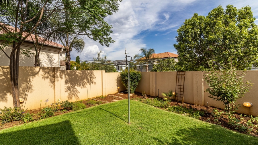 3 Bedroom Property for Sale in Mulbarton Gauteng