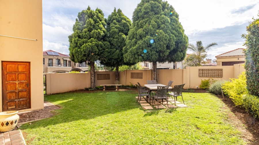 3 Bedroom Property for Sale in Mulbarton Gauteng