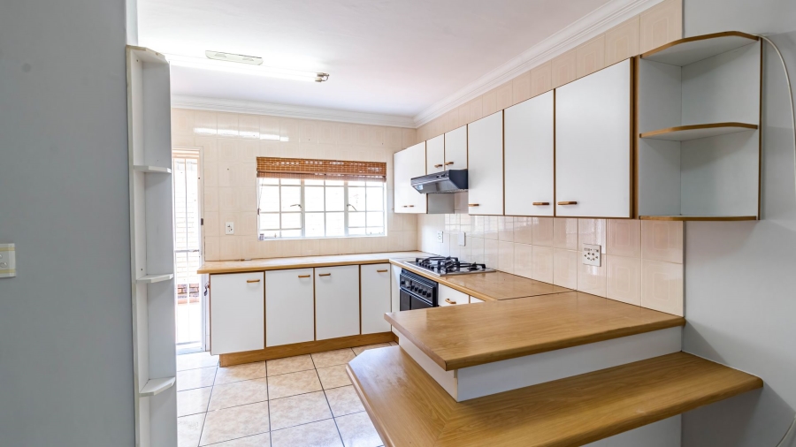 3 Bedroom Property for Sale in New Redruth Gauteng