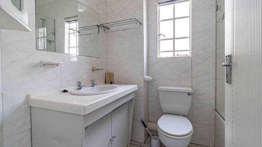 3 Bedroom Property for Sale in New Redruth Gauteng