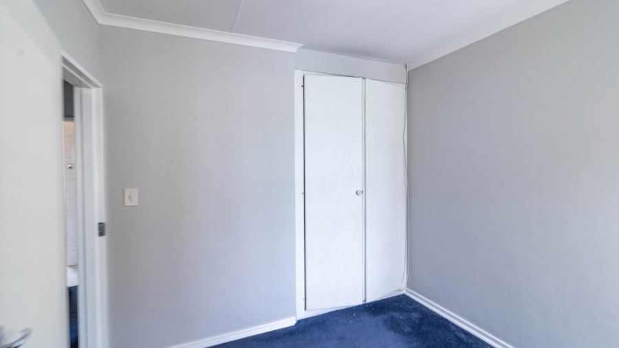 3 Bedroom Property for Sale in New Redruth Gauteng