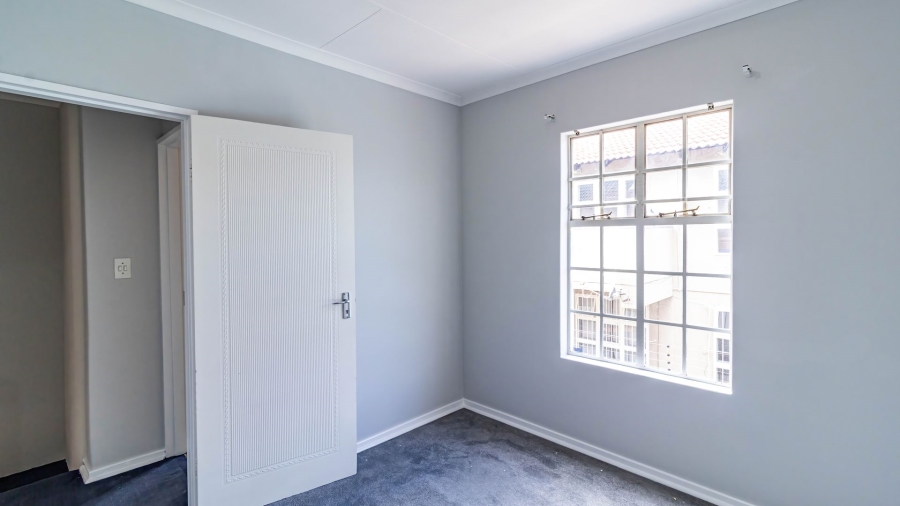 3 Bedroom Property for Sale in New Redruth Gauteng