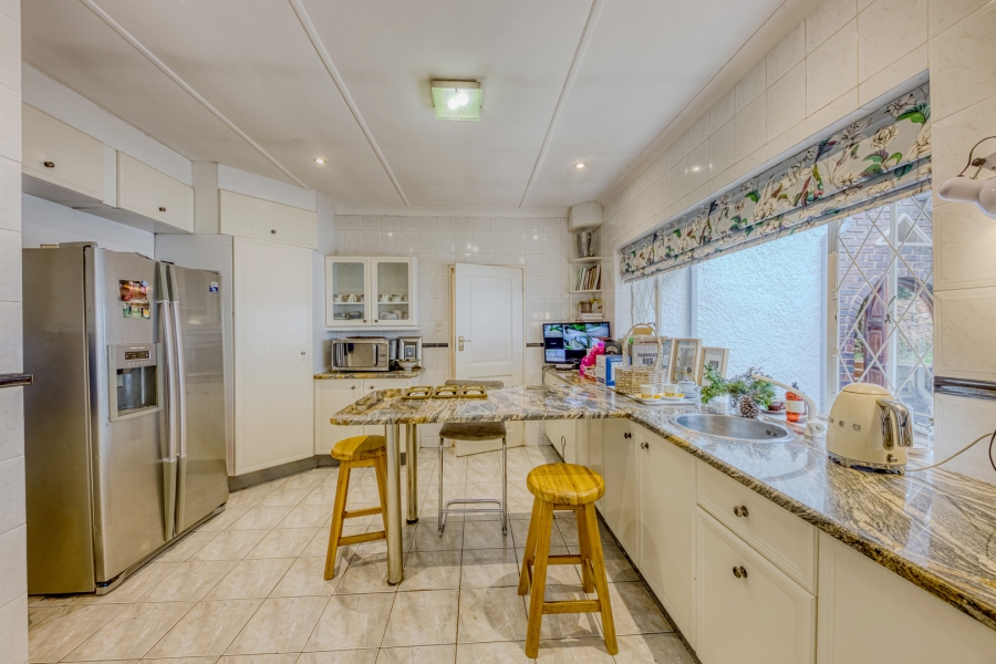 5 Bedroom Property for Sale in Northcliff Gauteng