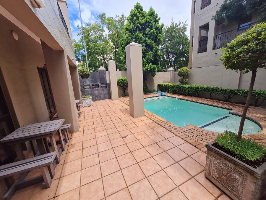 To Let 2 Bedroom Property for Rent in Lonehill Gauteng