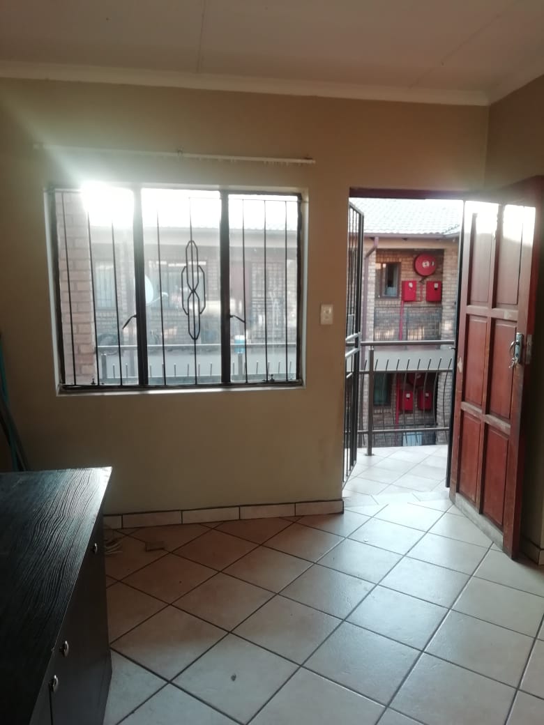 2 Bedroom Property for Sale in Homelake Gauteng