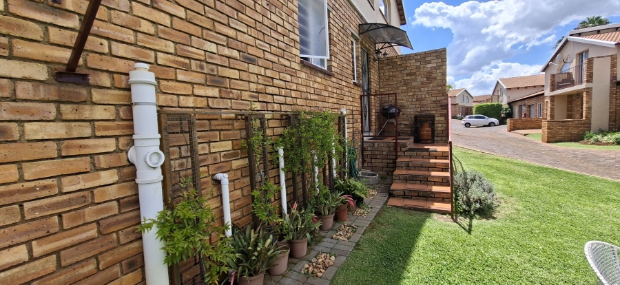 2 Bedroom Property for Sale in Rangeview Gauteng