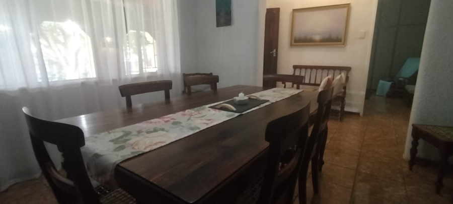 4 Bedroom Property for Sale in Loumarina A H Gauteng