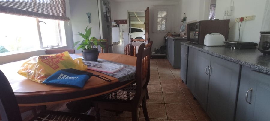 4 Bedroom Property for Sale in Loumarina A H Gauteng