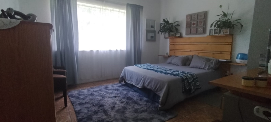 4 Bedroom Property for Sale in Loumarina A H Gauteng