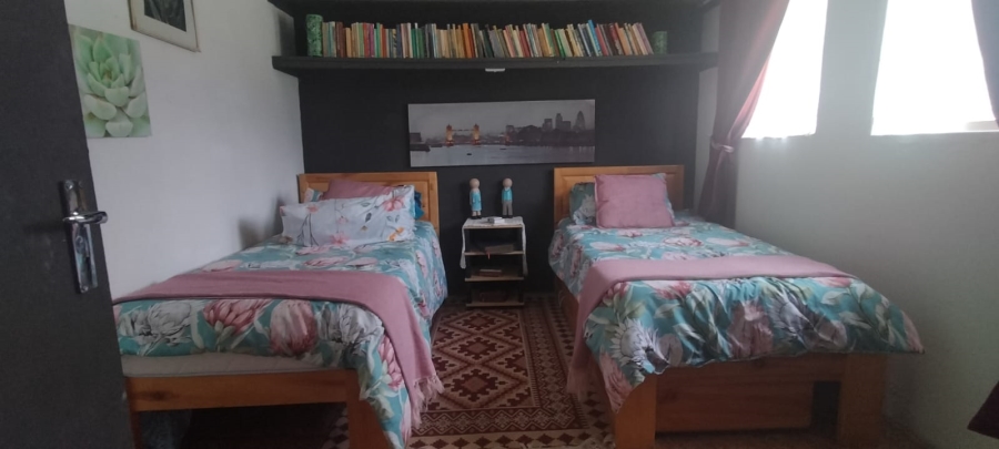 4 Bedroom Property for Sale in Loumarina A H Gauteng