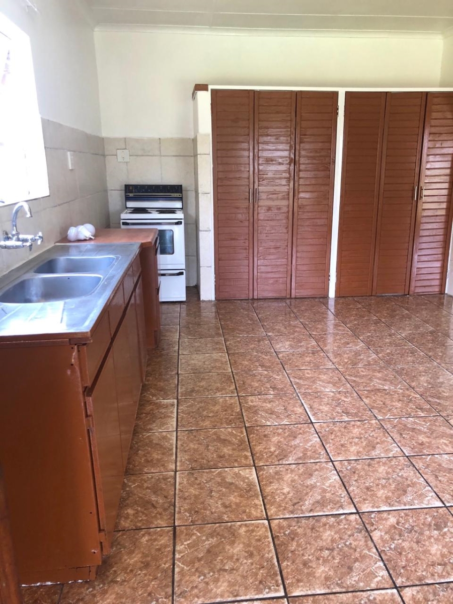 4 Bedroom Property for Sale in Loumarina A H Gauteng