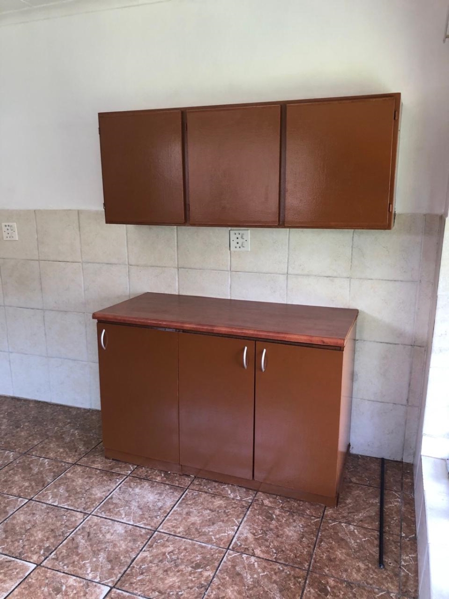 4 Bedroom Property for Sale in Loumarina A H Gauteng