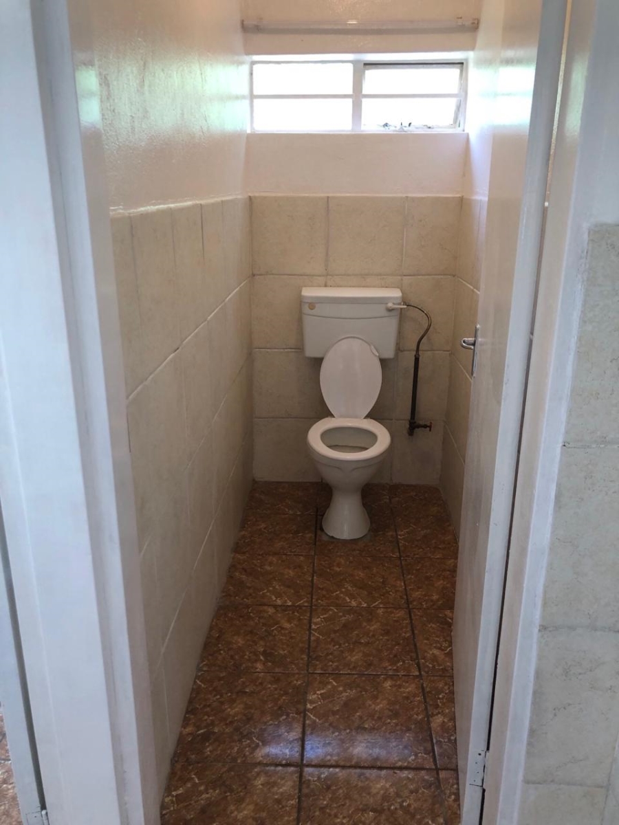 4 Bedroom Property for Sale in Loumarina A H Gauteng