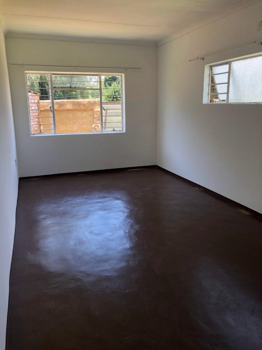 4 Bedroom Property for Sale in Loumarina A H Gauteng