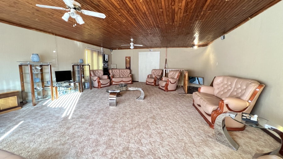 3 Bedroom Property for Sale in Carletonville Central Gauteng