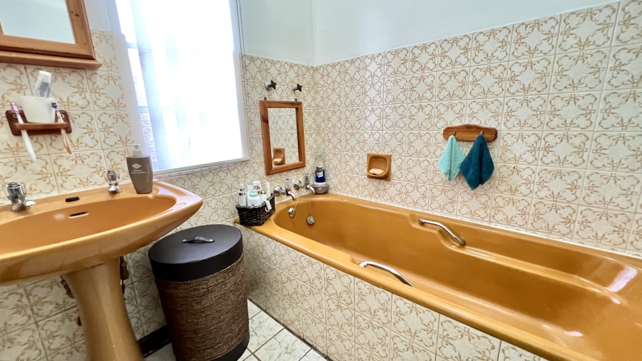 3 Bedroom Property for Sale in Carletonville Central Gauteng