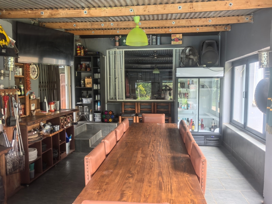 5 Bedroom Property for Sale in Little Falls Gauteng