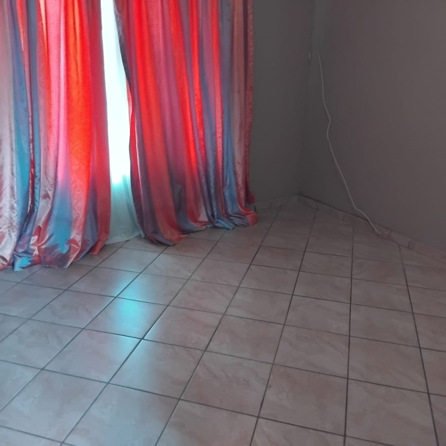 3 Bedroom Property for Sale in Witpoortjie Gauteng