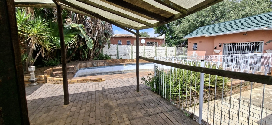 3 Bedroom Property for Sale in Wentworth Park Gauteng