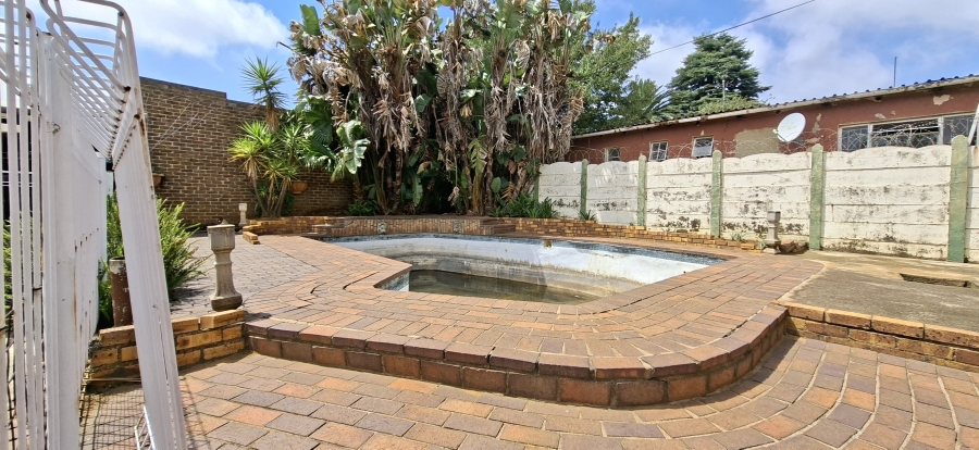 3 Bedroom Property for Sale in Wentworth Park Gauteng