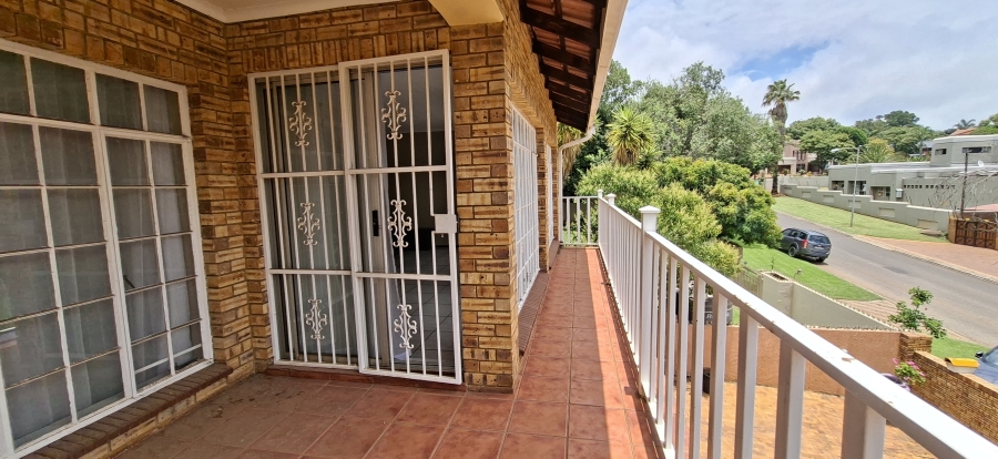 5 Bedroom Property for Sale in Noordheuwel Gauteng