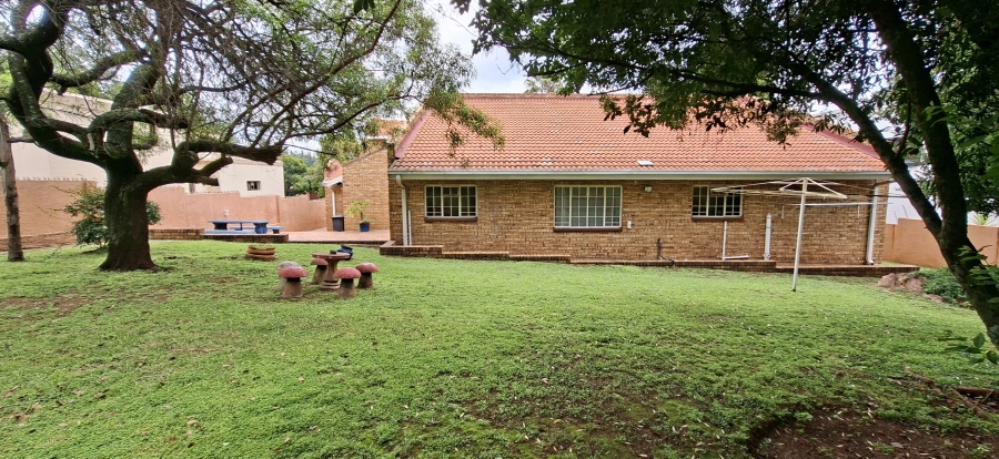 5 Bedroom Property for Sale in Noordheuwel Gauteng