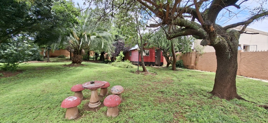 5 Bedroom Property for Sale in Noordheuwel Gauteng