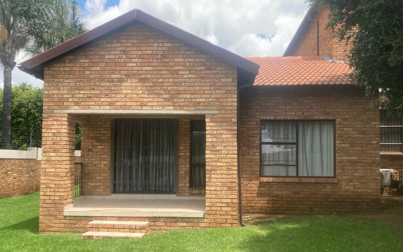 2 Bedroom Property for Sale in Willowbrook Gauteng