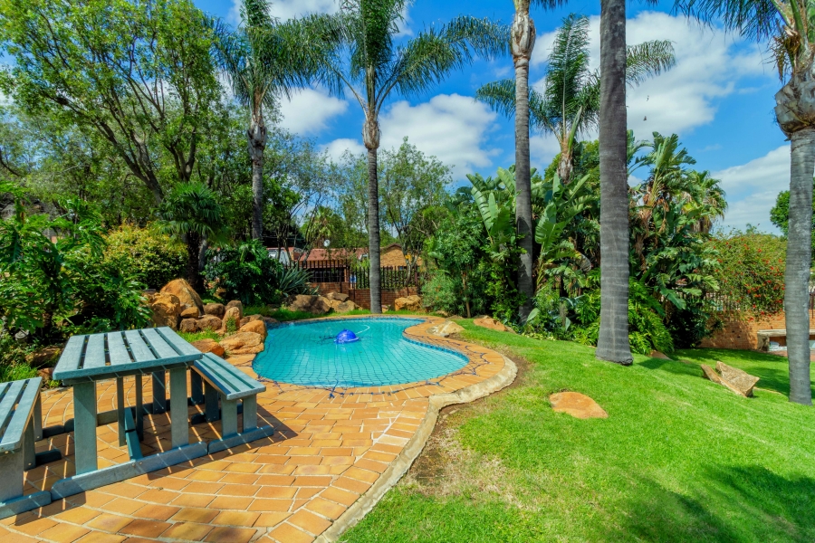 2 Bedroom Property for Sale in Radiokop Gauteng