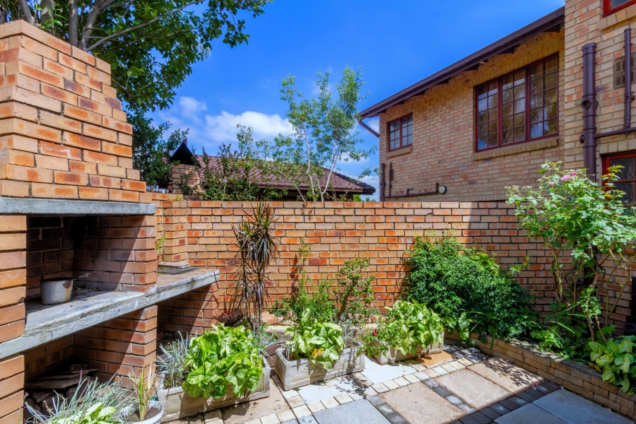 2 Bedroom Property for Sale in Radiokop Gauteng