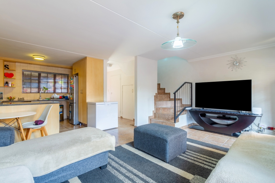 2 Bedroom Property for Sale in Radiokop Gauteng