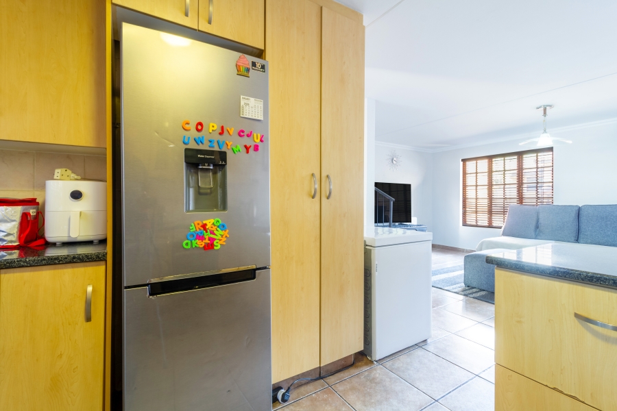 2 Bedroom Property for Sale in Radiokop Gauteng